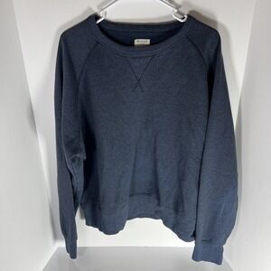 Champion Mens XL lot of 2 sweatshirt and t-shirt athletic apparel blue and red